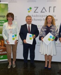 Fundusz Regionu Wałbrzyskiego podpisał umowy z Zachodniopomorską Agencją Rozwoju Regionalnego S.A. na wsparcie firm dotkniętych skutkami pandemii COVID-19