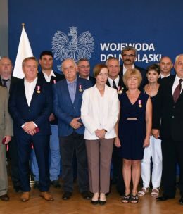 wręczenie medali za długoletnią służbę fot. MPK Wrocław